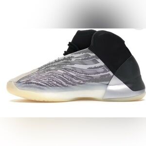 Adidas Yeezy QNTM NWB “Authentic”